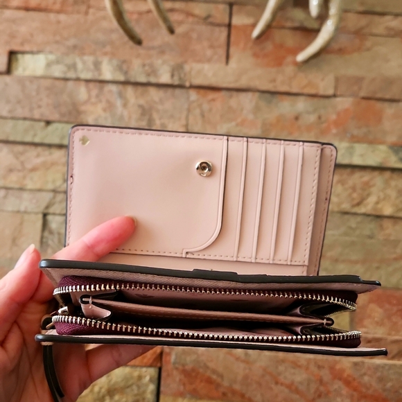 AUTH KATE SPADE RED WINE COLOR BLOCK WALLET - Picture 3 of 3